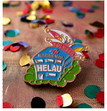 Pins für den Karneval